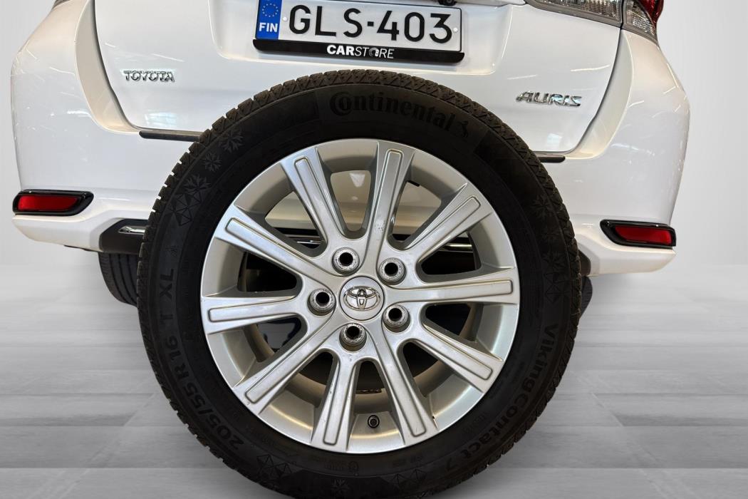TOYOTA AURIS 2016