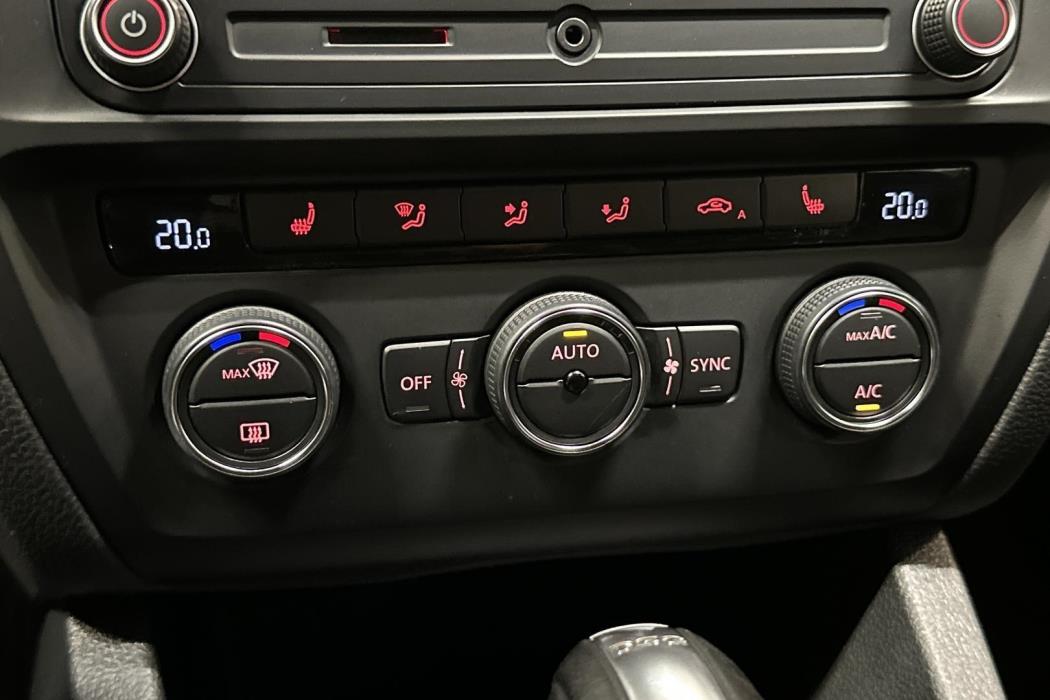 VOLKSWAGEN Jetta 2017