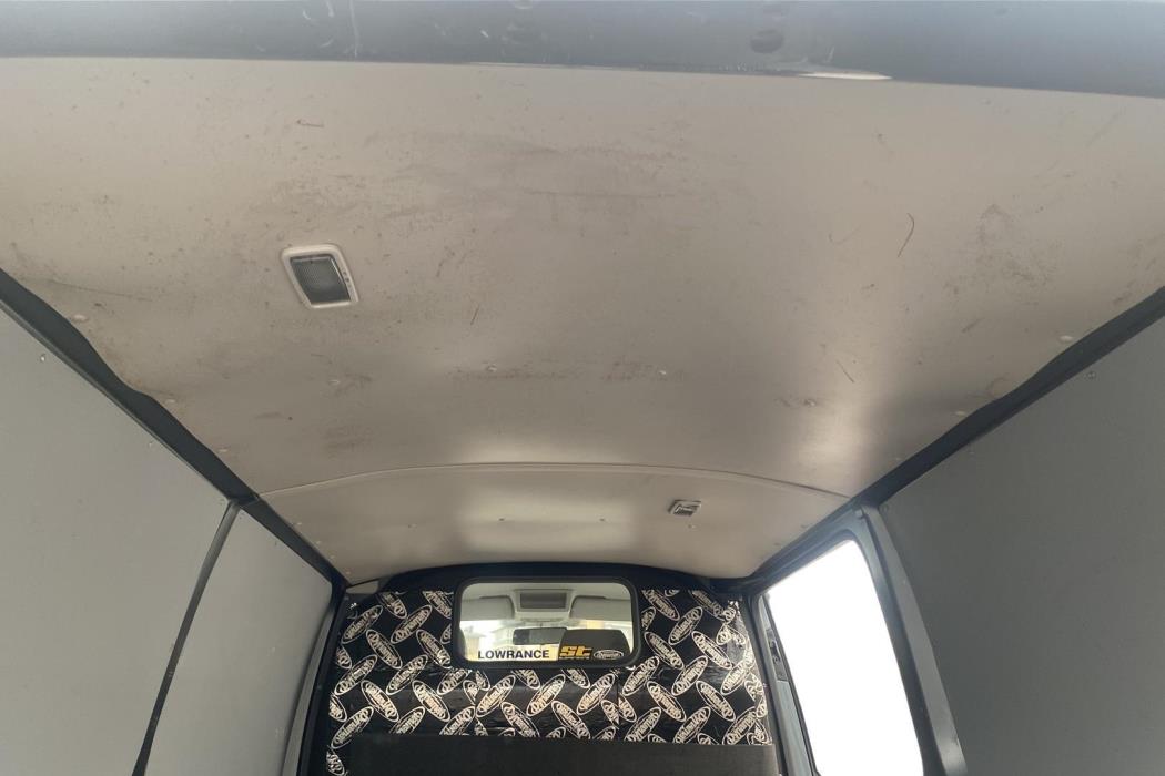 VOLKSWAGEN TRANSPORTER 2009