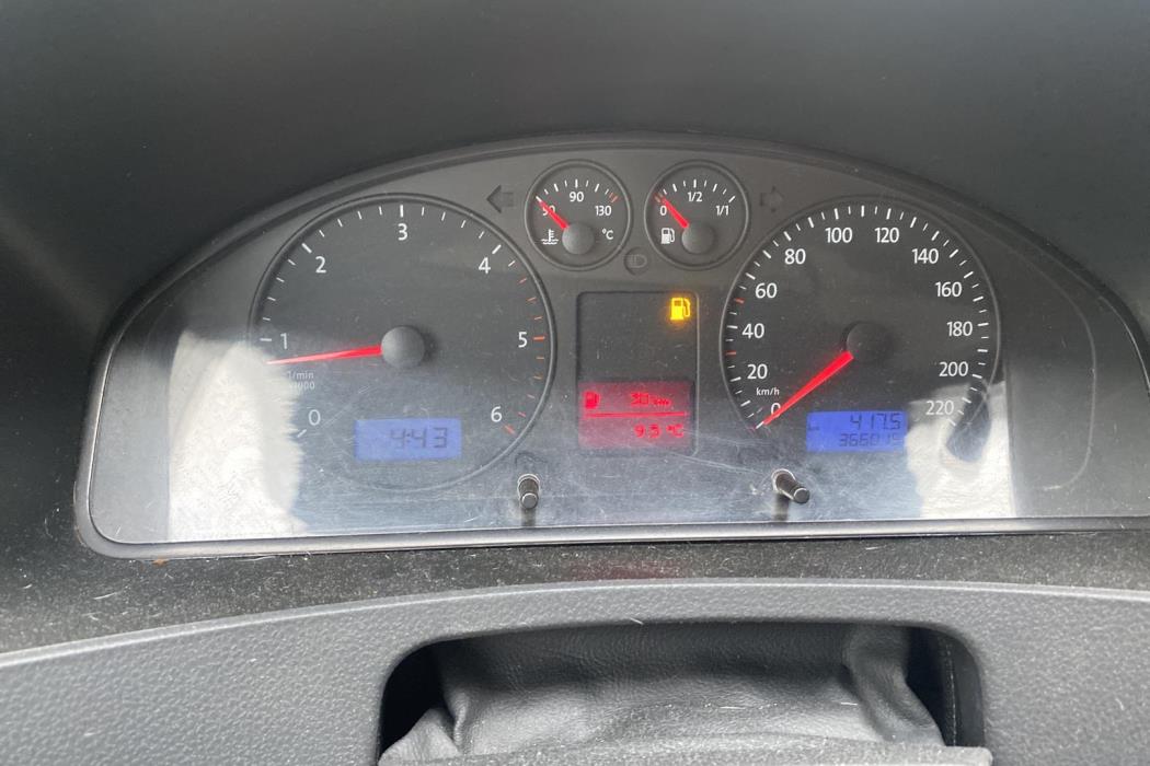 VOLKSWAGEN TRANSPORTER 2009