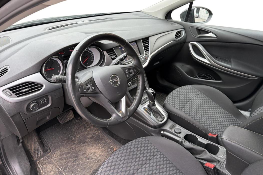Opel Astra 2022