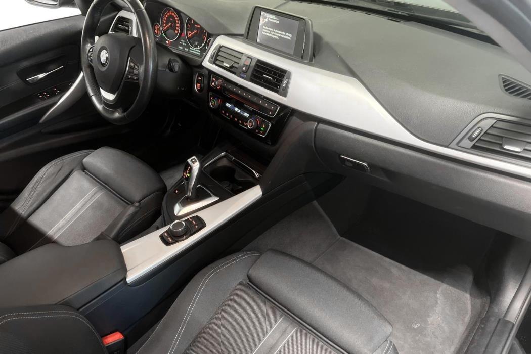 BMW 320 2016