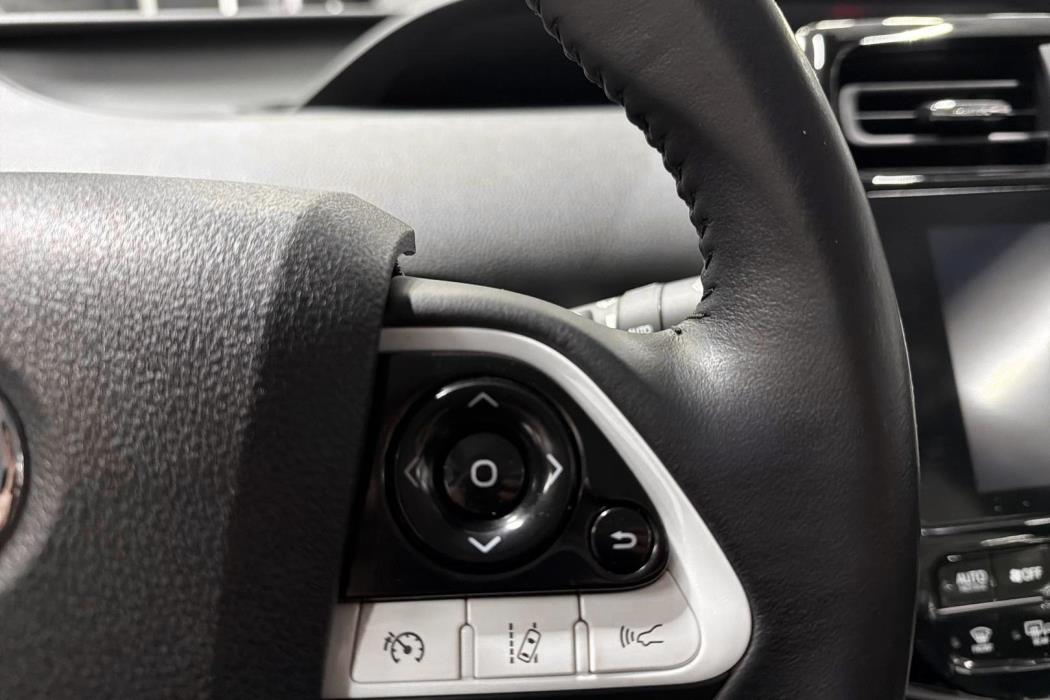 Toyota Prius Plug-in 2017