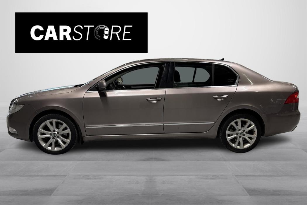 Skoda Superb 2012