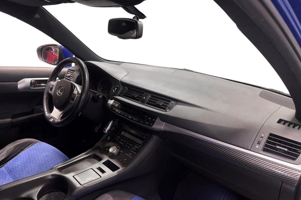 Lexus CT 2012
