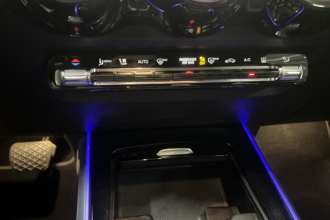 Mercedes-Benz EQB 2022