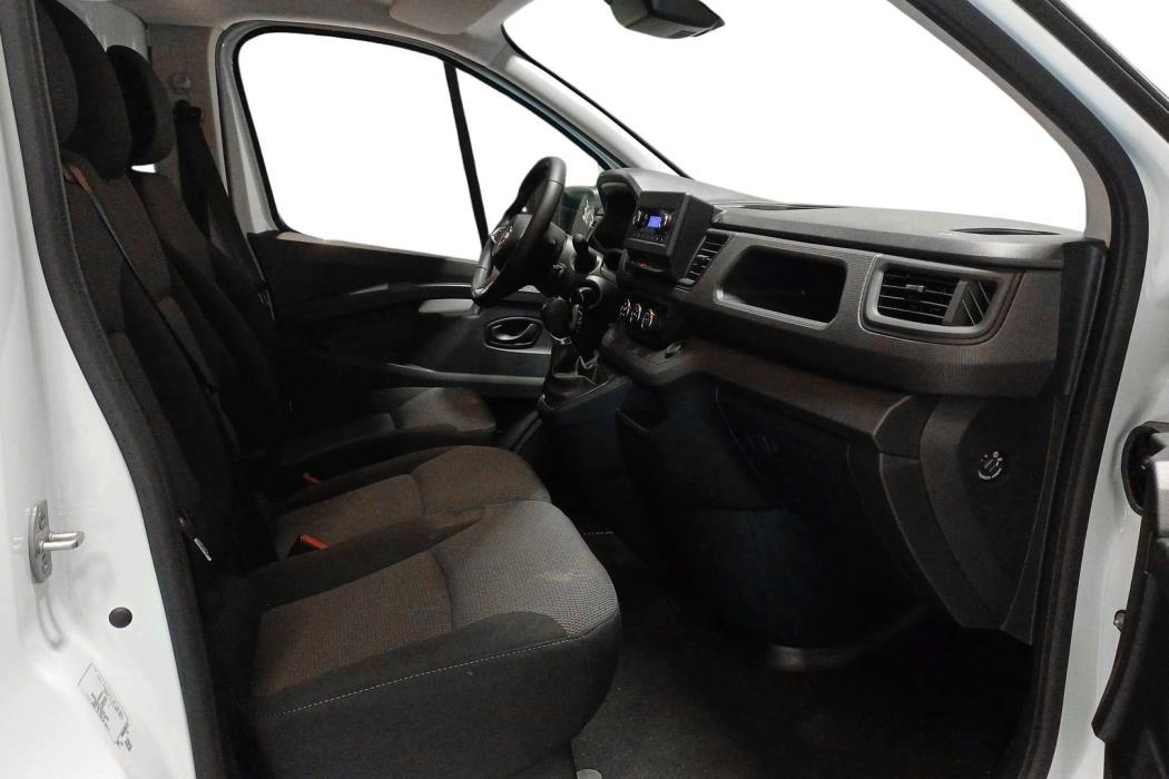 Nissan Primastar 2023