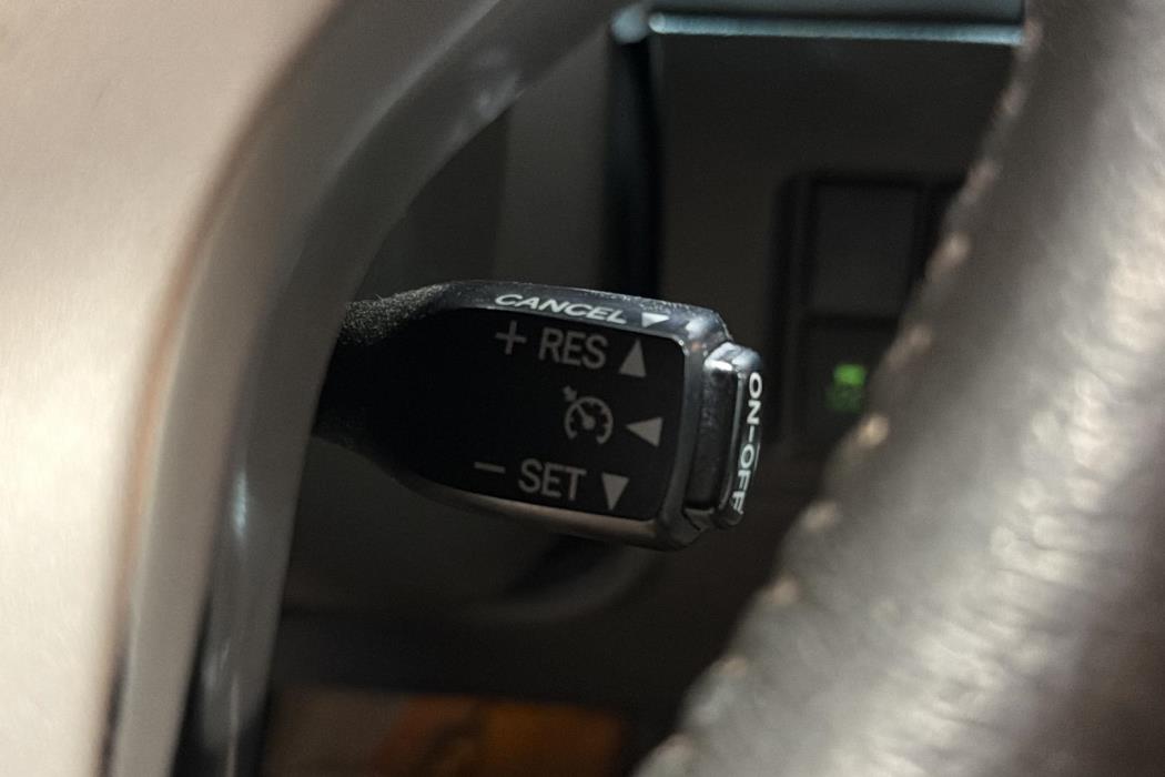 Toyota Land Cruiser 2012