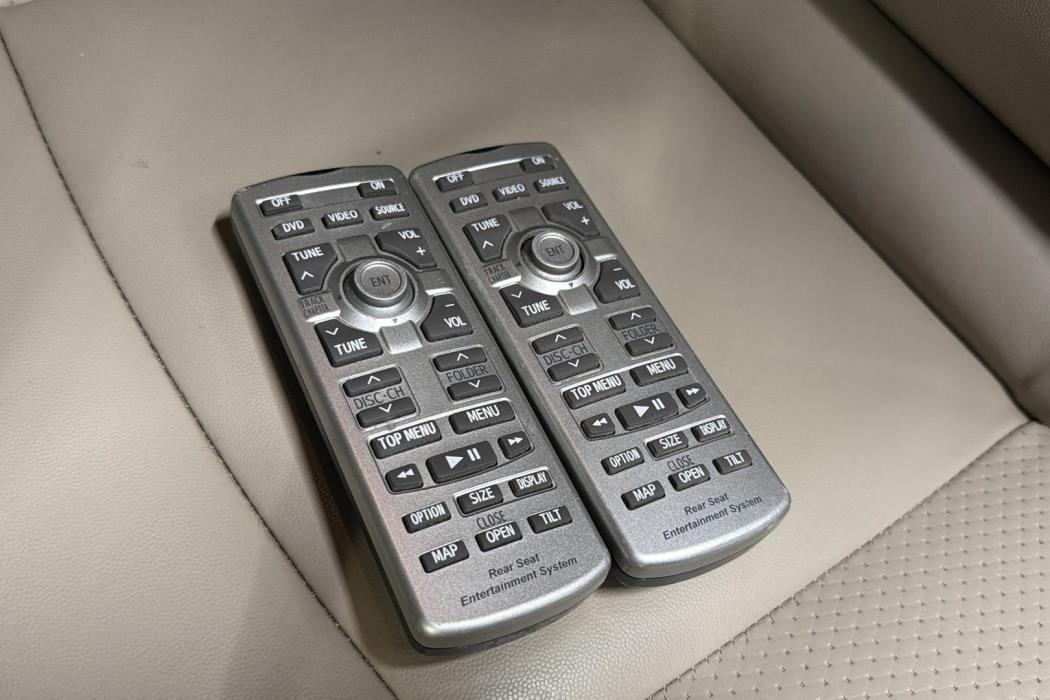 Toyota Land Cruiser 2012