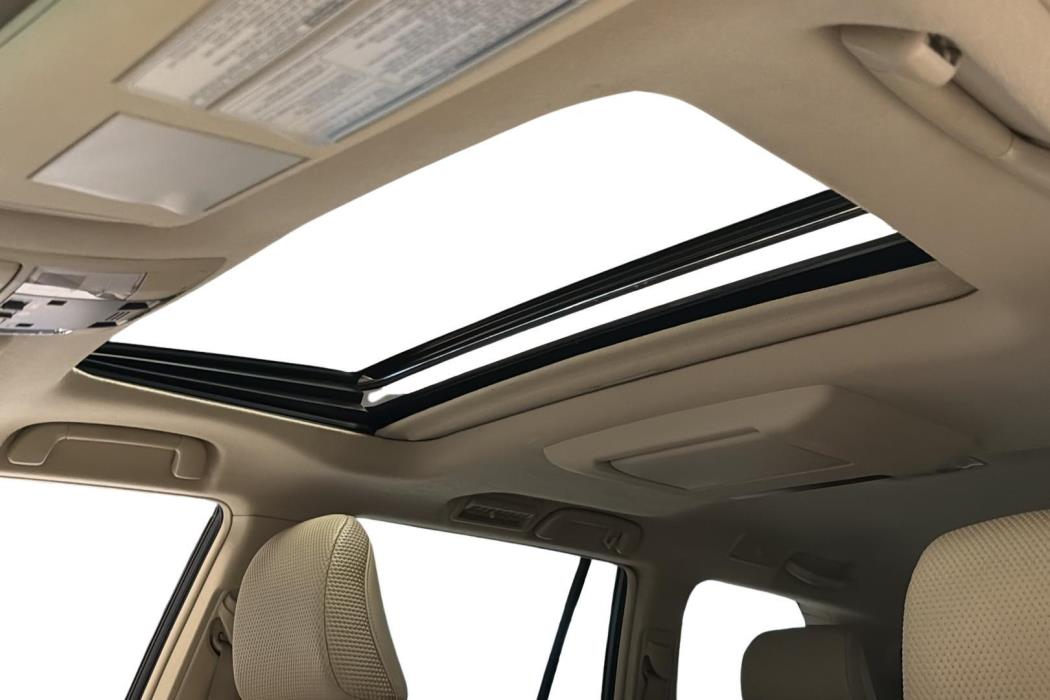 Toyota Land Cruiser 2012