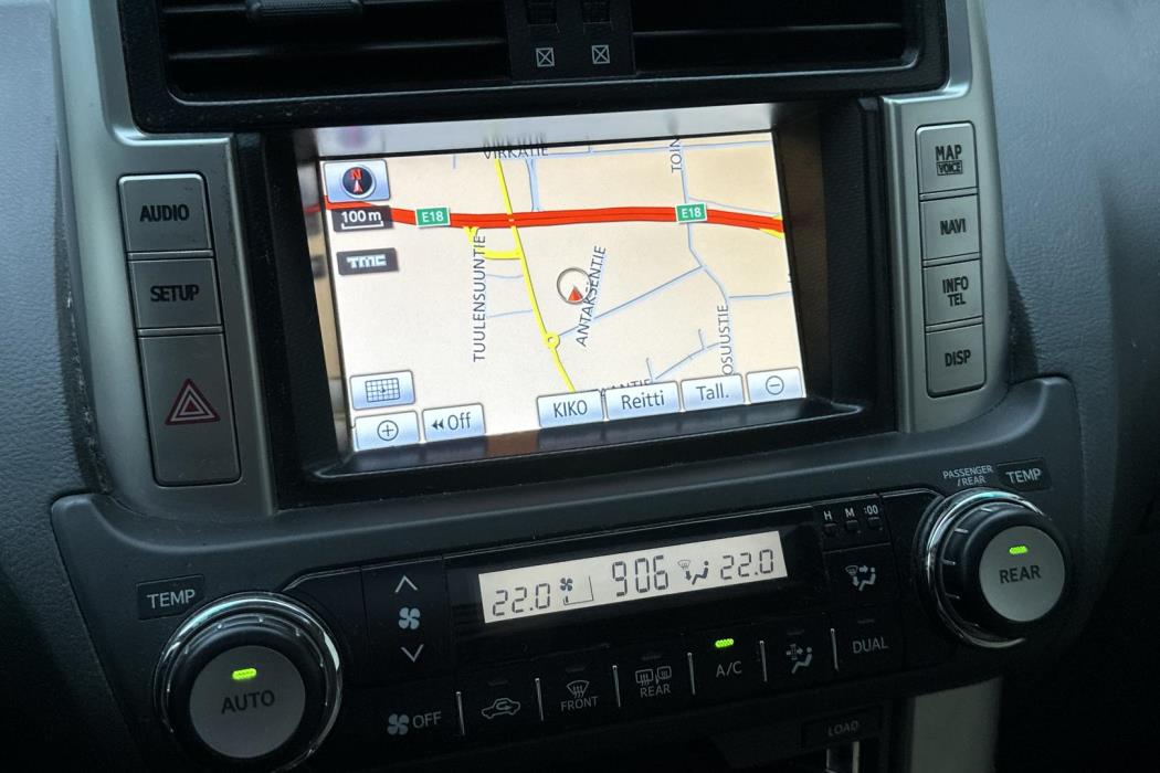 Toyota Land Cruiser 2012