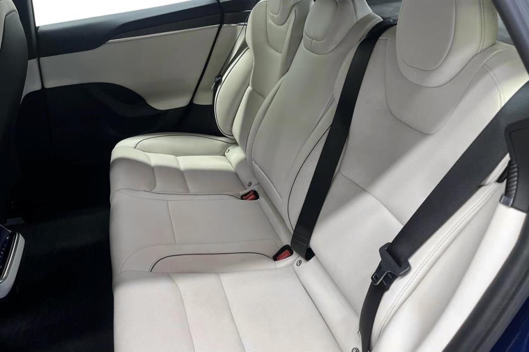 Tesla Model S 2023