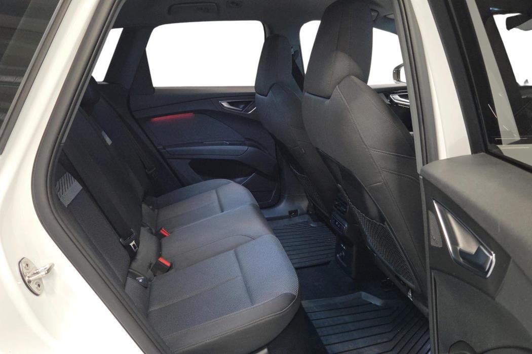 Audi Q4 e-tron 2023