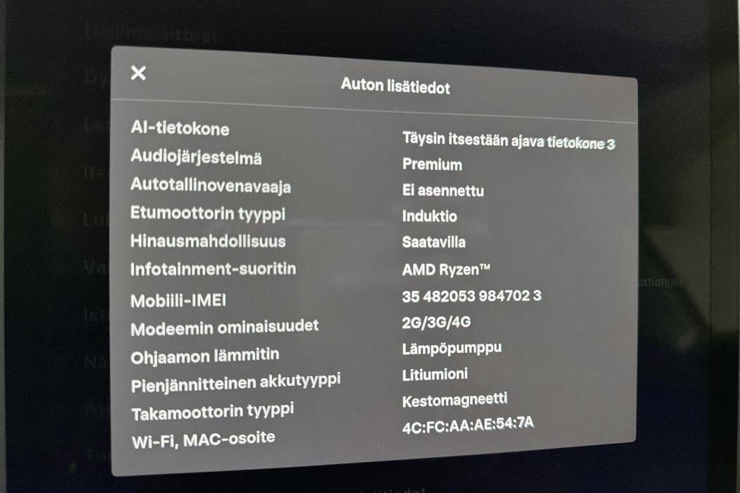 Tesla Model Y 2024