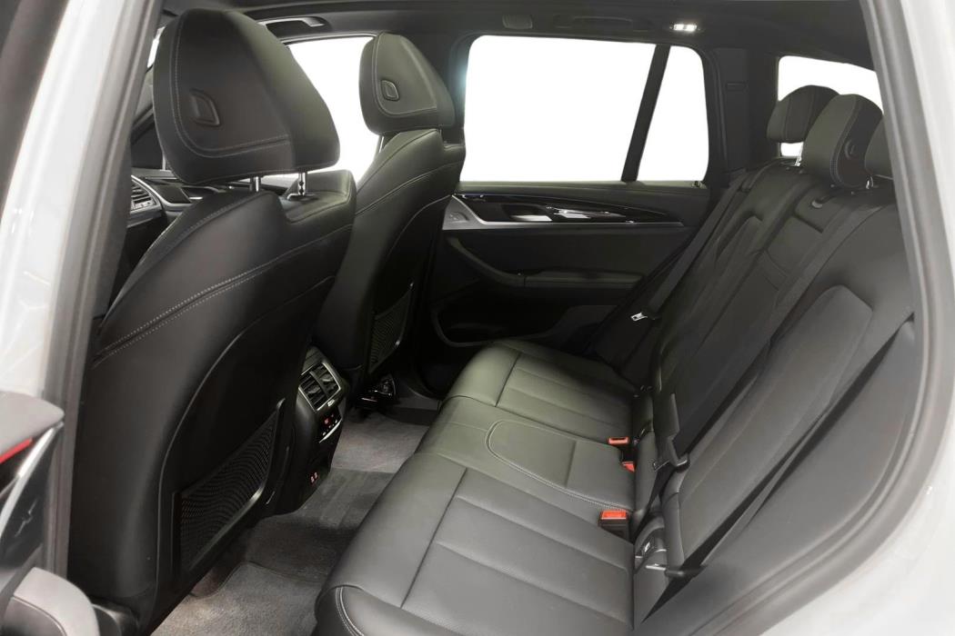 BMW iX3 2023