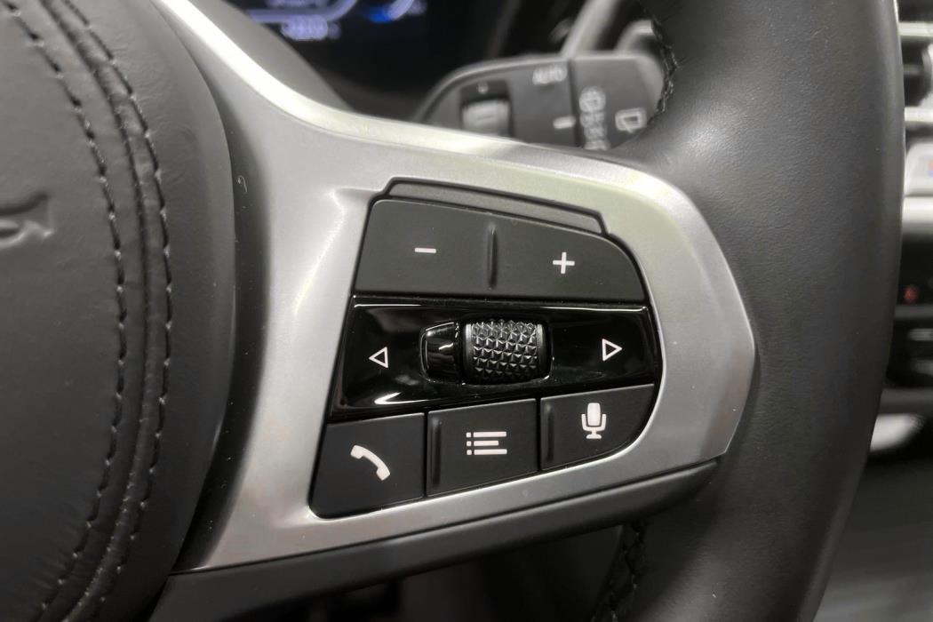 BMW iX3 2023
