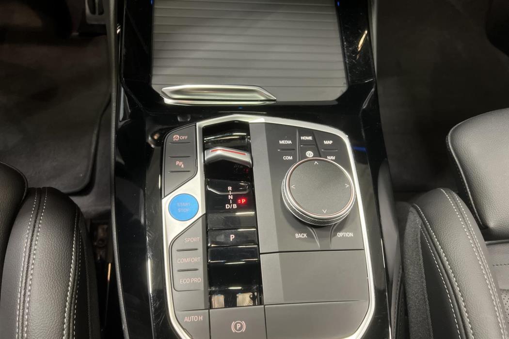 BMW iX3 2023