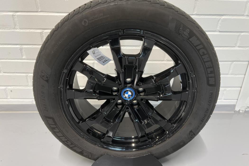 BMW iX3 2023
