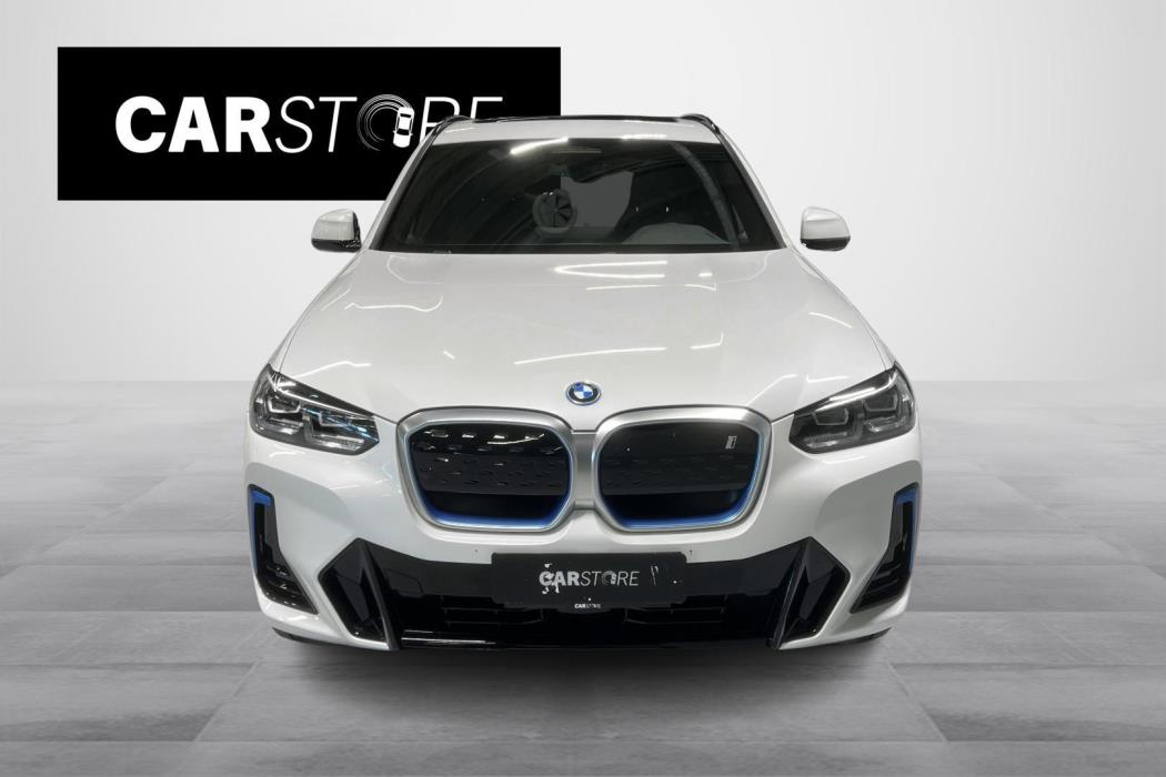 BMW iX3 2023