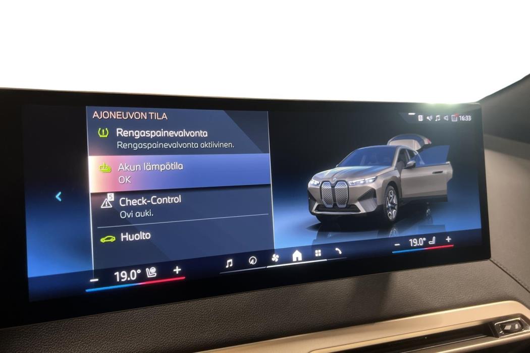 BMW iX 2023