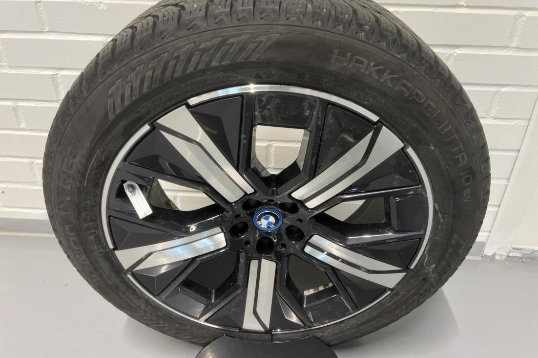 BMW iX 2023