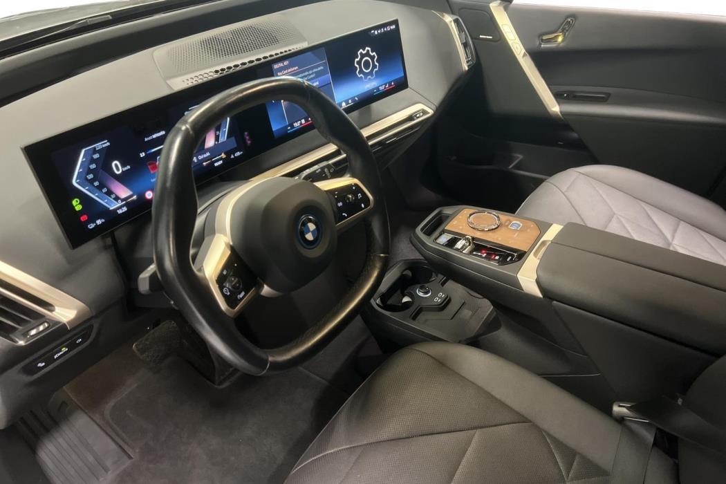 BMW iX 2023