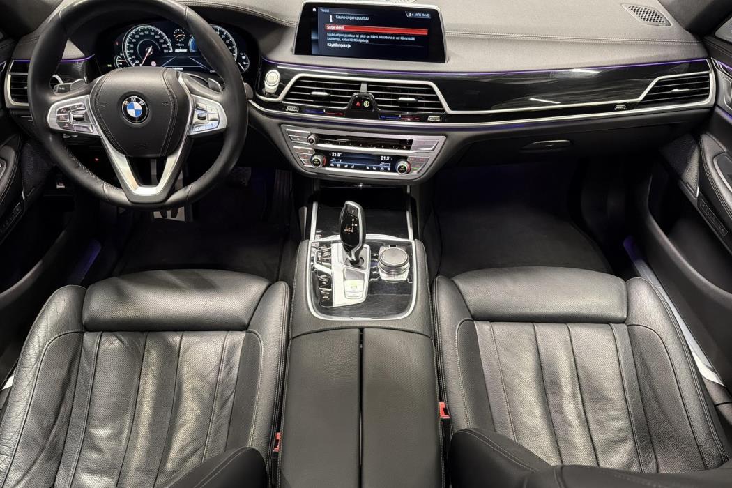 BMW 740 2017