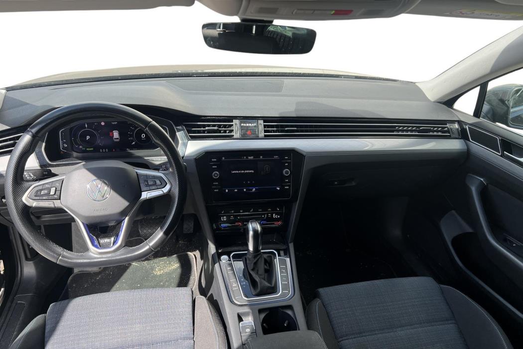 Volkswagen Passat 2021