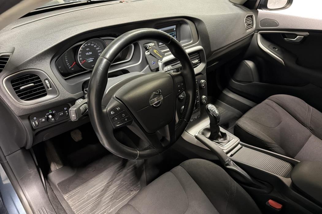 Volvo V40 2014