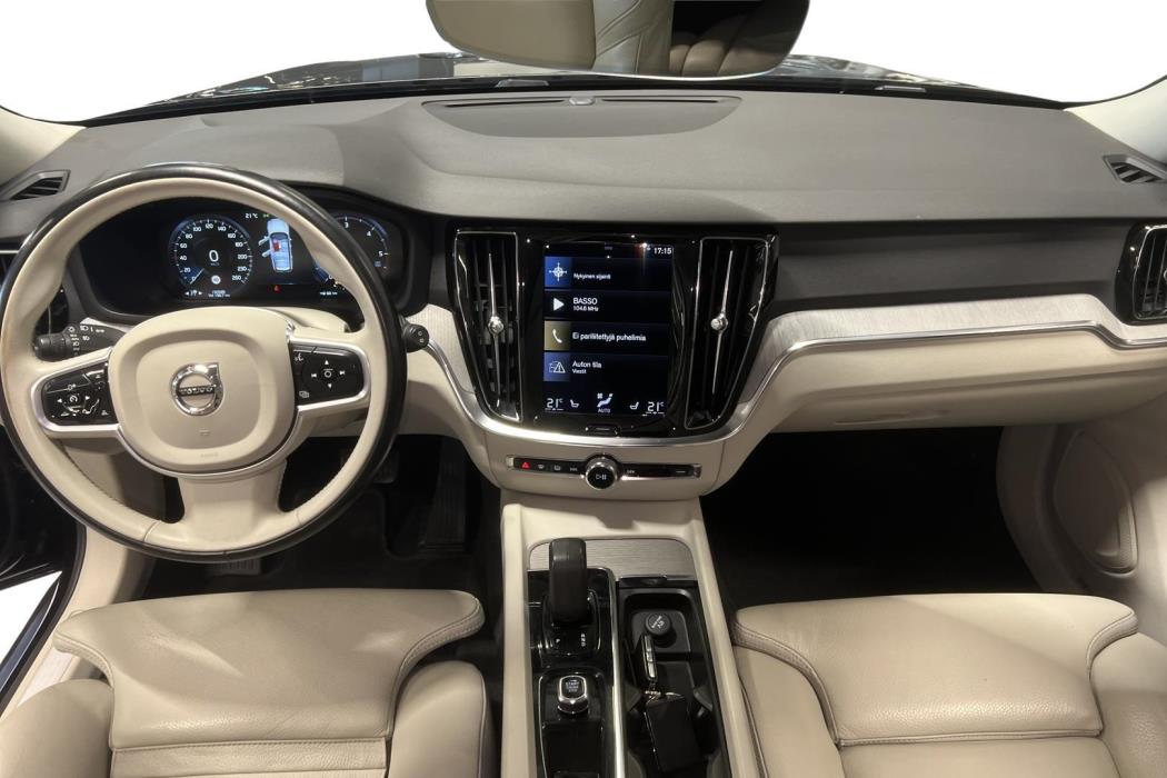 Volvo V60 Cross Country 2022