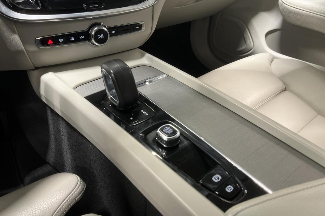 Volvo V60 Cross Country 2022