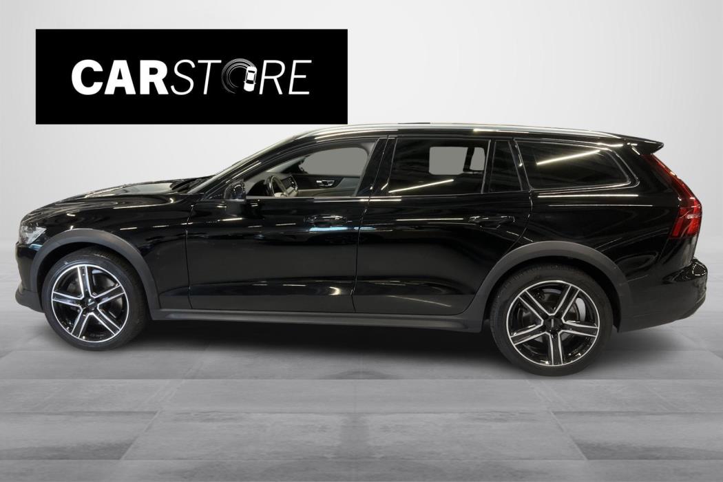 Volvo V60 Cross Country 2022