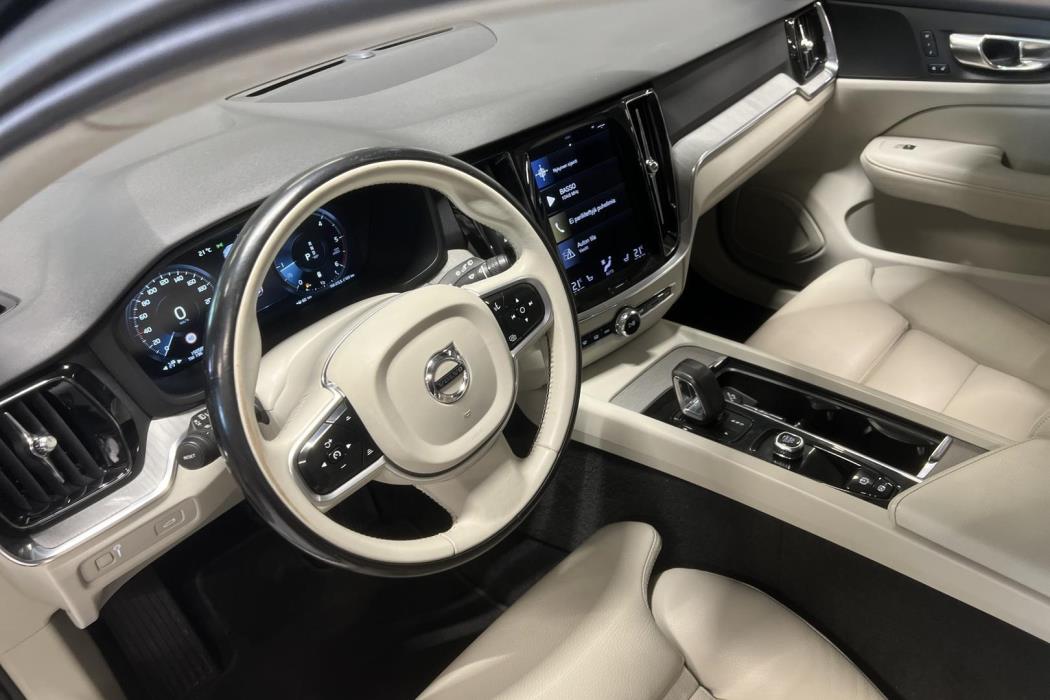 Volvo V60 Cross Country 2022