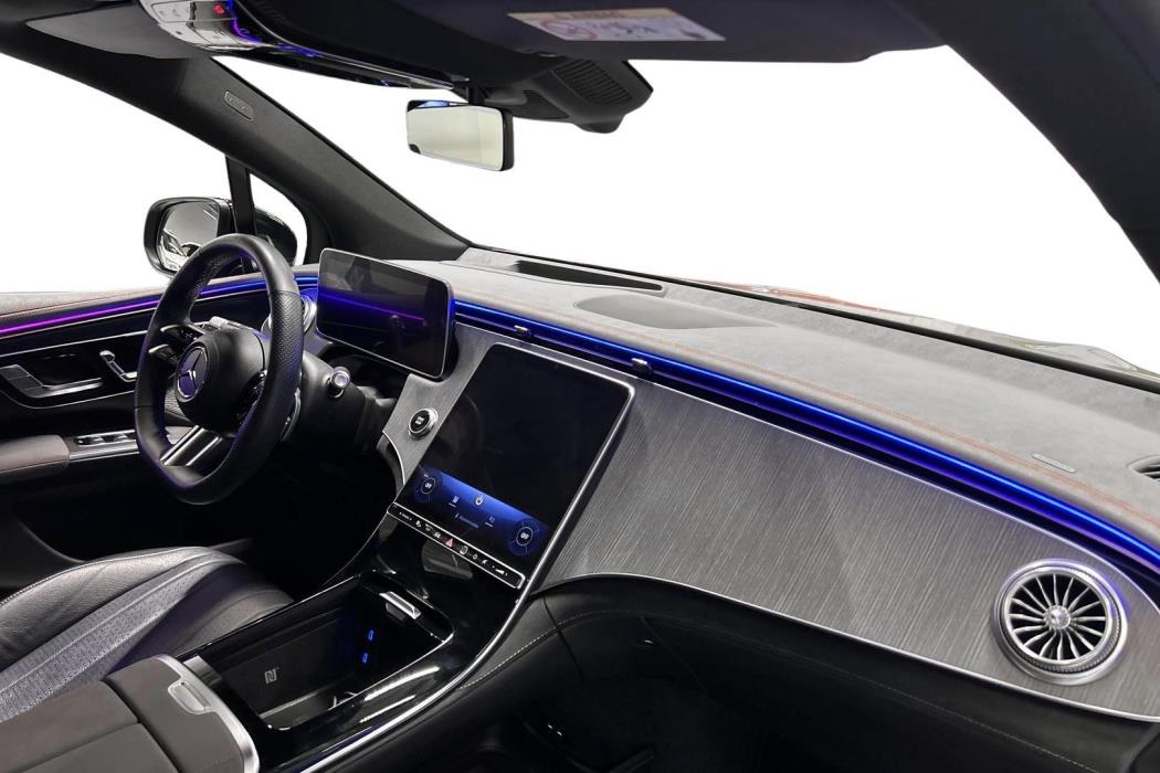 Mercedes-Benz EQS SUV 2023