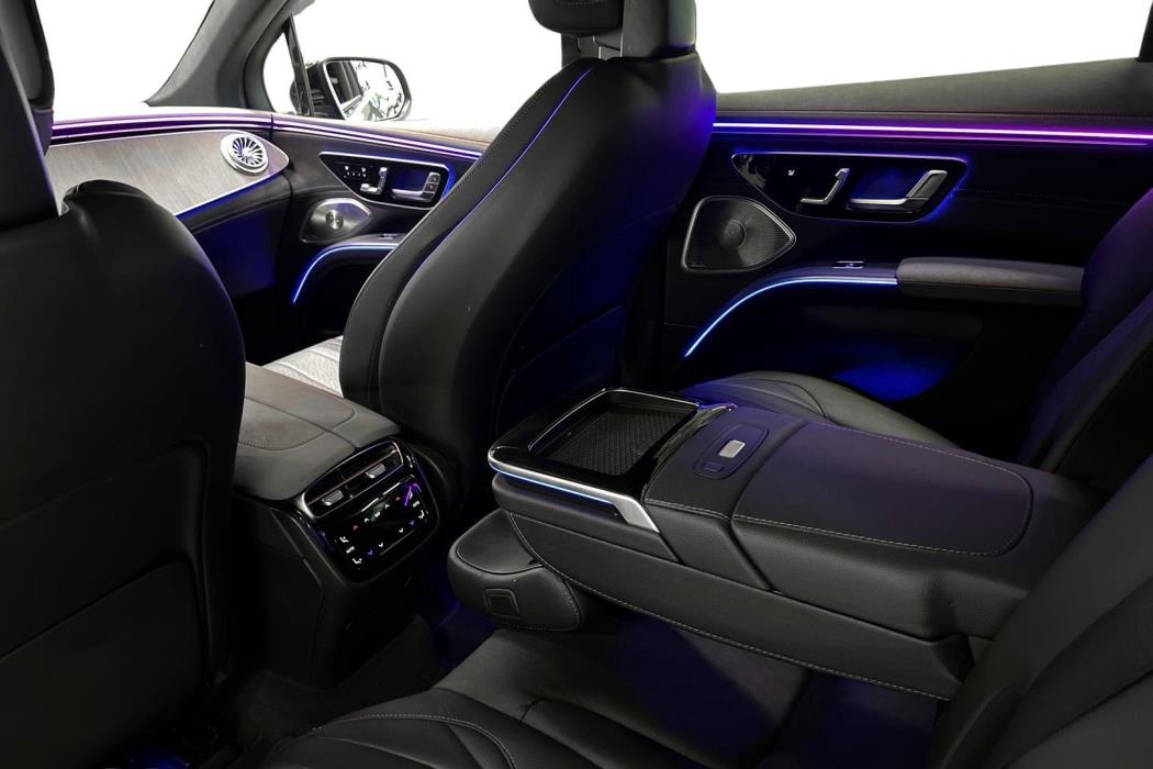 Mercedes-Benz EQS SUV 2023