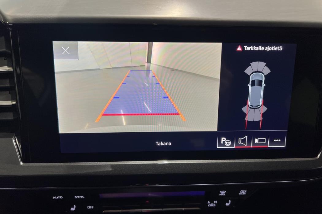 Audi Q4 e-tron 2023