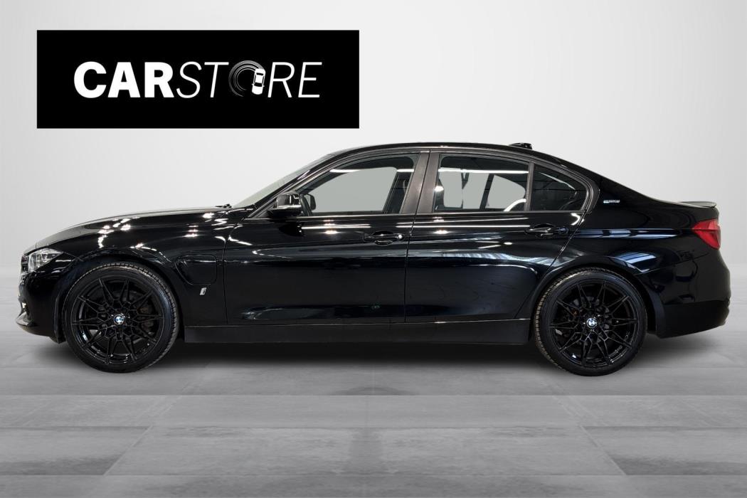 BMW 330 2016