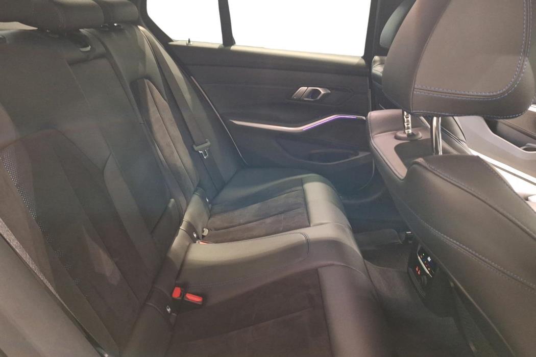 BMW 320 2019