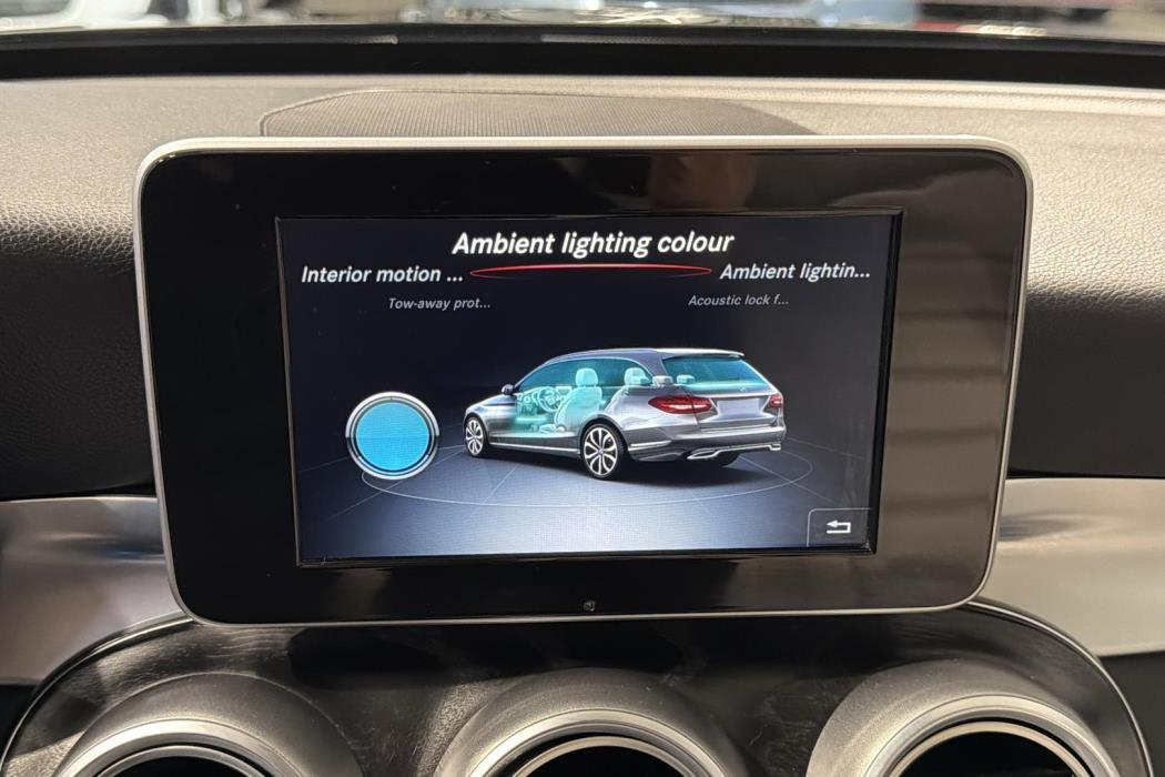 MERCEDES-BENZ C 2016