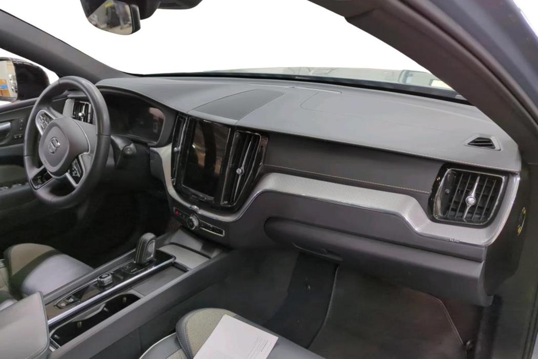 Volvo XC60 2022