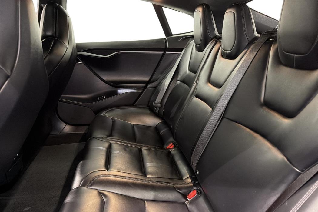 Tesla Model S 2019
