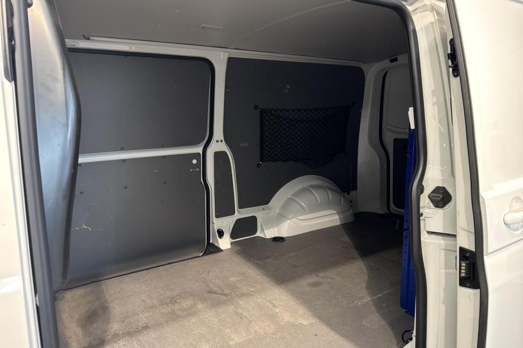 VOLKSWAGEN TRANSPORTER 2020