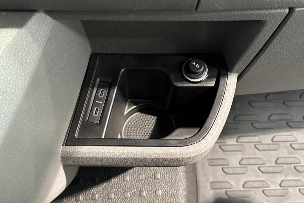 VOLKSWAGEN TRANSPORTER 2020