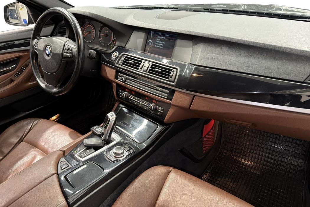 BMW 520 2010