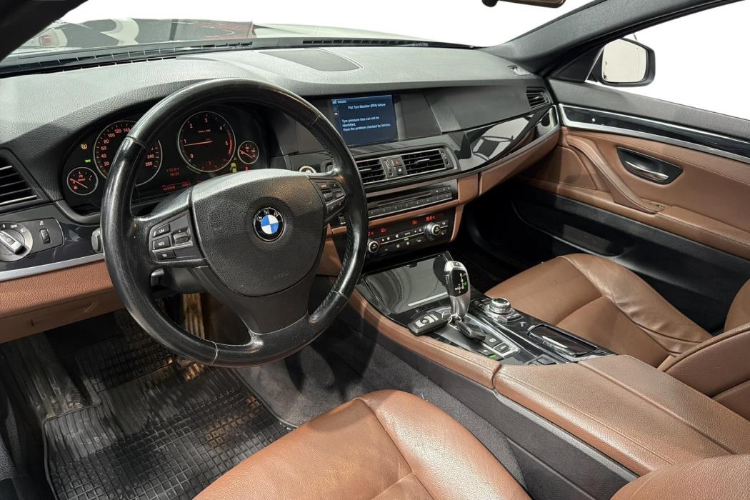 BMW 520 2010