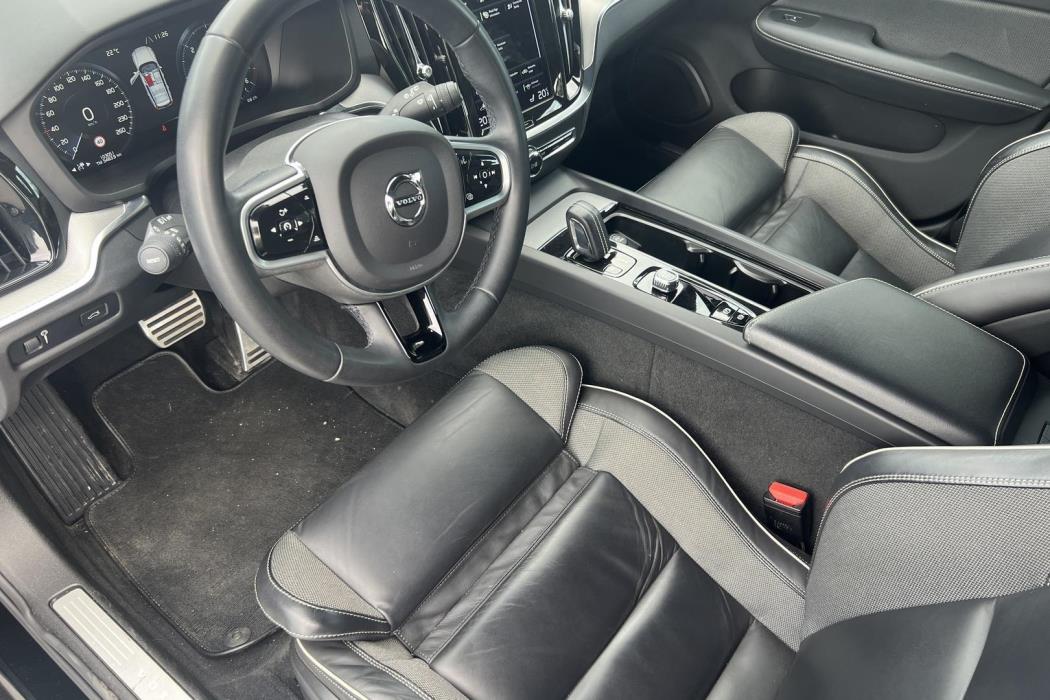 Volvo V60 2022