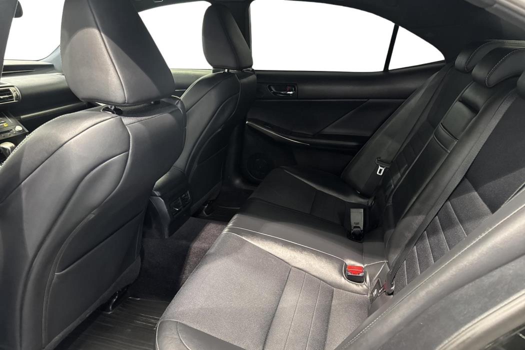 Lexus IS 2014