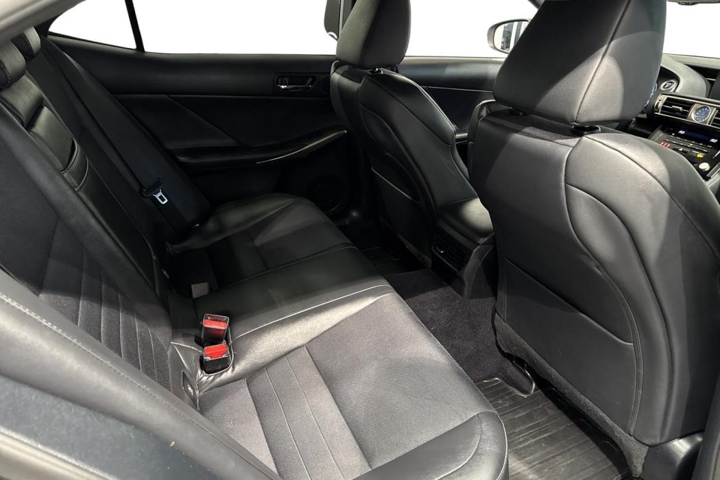 Lexus IS 2014