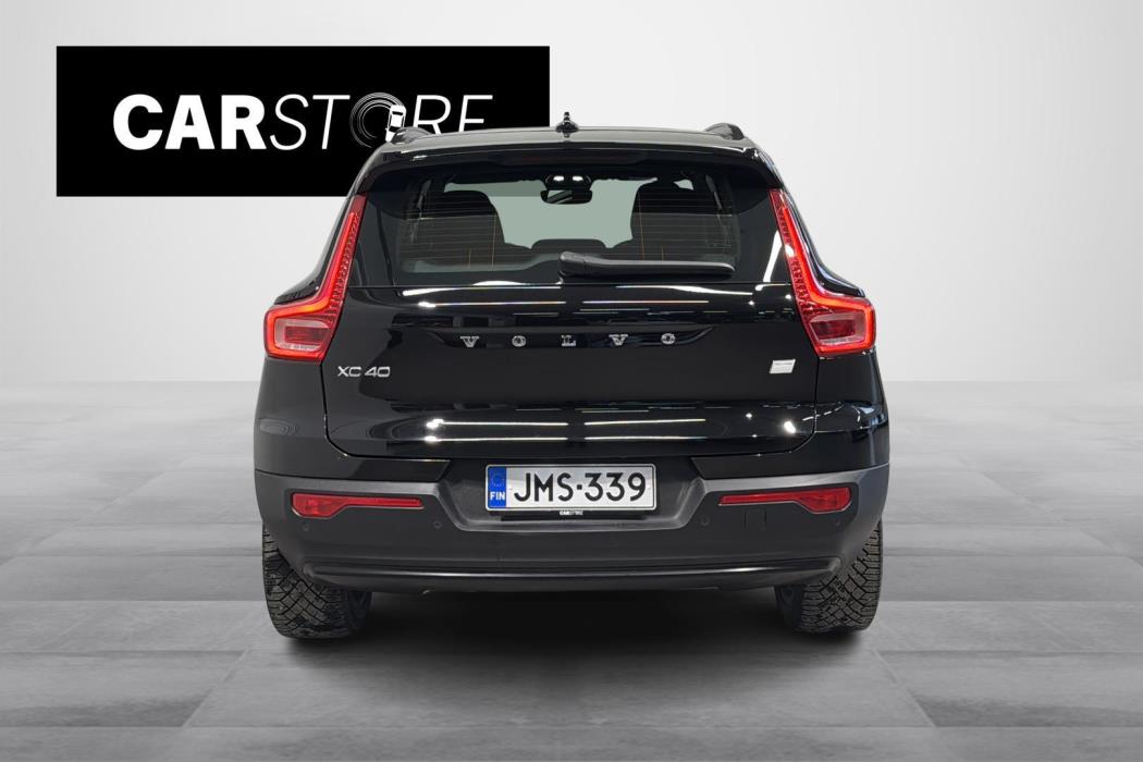Volvo XC40 2023