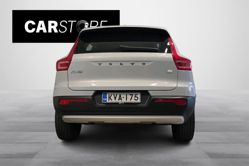 Volvo XC40 2021